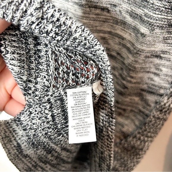 Ann Taylor LOFT Womens Classic Marled Knit Neutral Grey Black Sweater XS - Picture 7 of 8